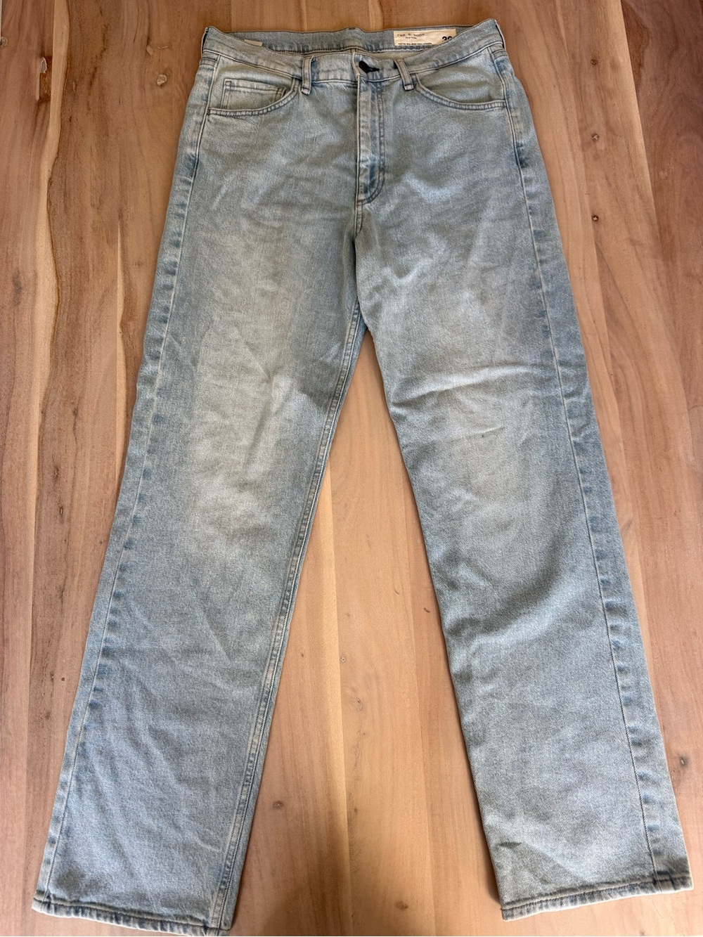 NWT Rag & Bone Women’s Light Blue Straight-Leg Mid-Rise Jeans
